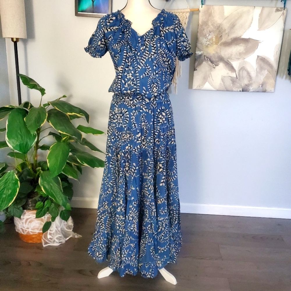 Jones New York Blue Floral Prairie Skirt Set